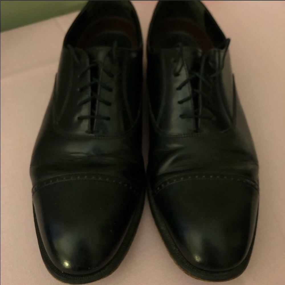 Florsheim black dress shoes size 10 1/2